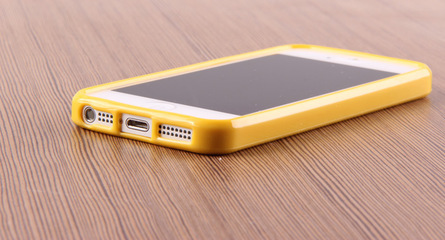 選購(gòu)iPhone復(fù)古保護(hù)殼 果凍軟膠套的時(shí)尚與實(shí)用解析